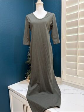 bcbgeneration metallic maxi dress Elegant Metallic BCBGeneration Maxi Dress Small Black Sparkly